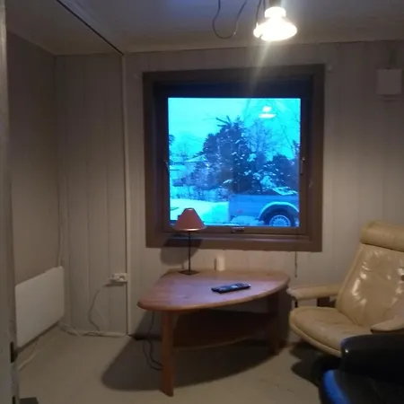 아파트 Frivoll, 35 Minutes Walk To Town.