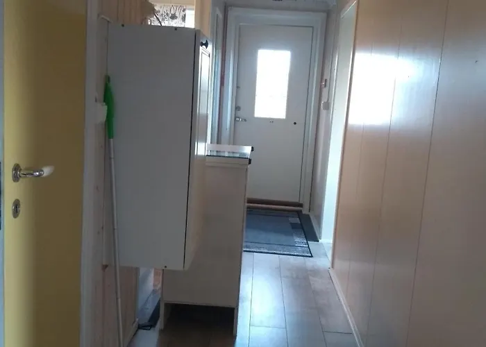 Frivoll, 35 Minutes Walk To Town. Appartement